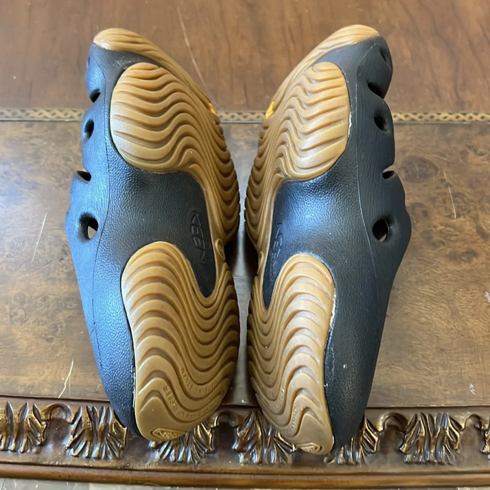 KEEN Yogui Arts Clogs / slip on - Picture 4 of 11